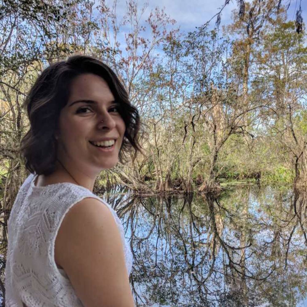 Meet your Posher, Alissa
